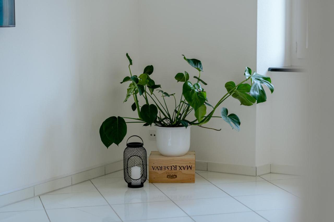 Apartment In The City Center With Free Parking Бил Екстериор снимка