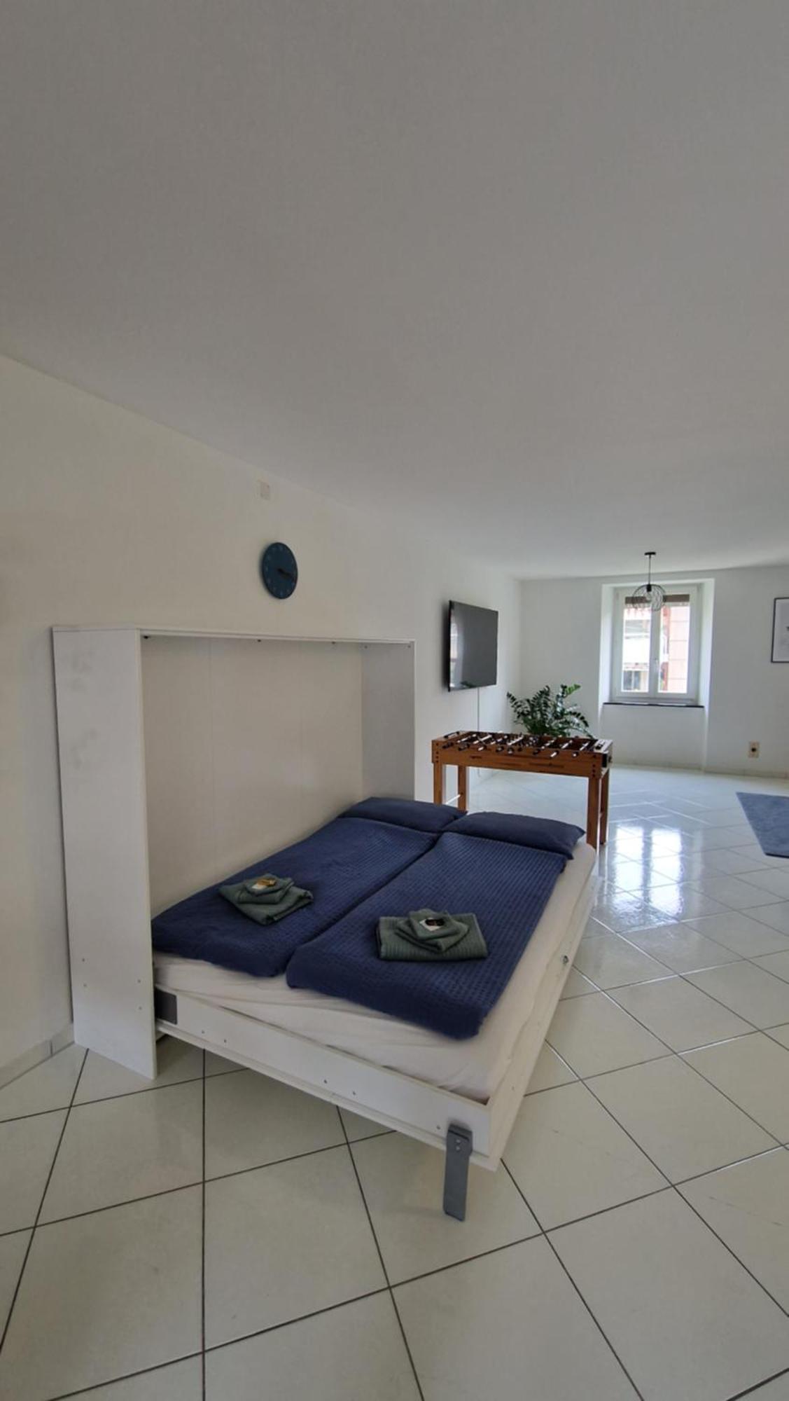 Apartment In The City Center With Free Parking Бил Екстериор снимка